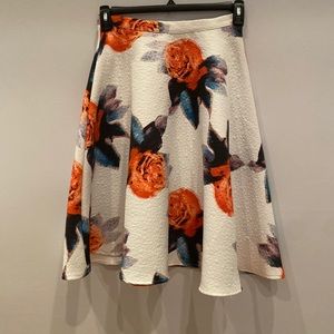 Beautiful full floral midi skirt